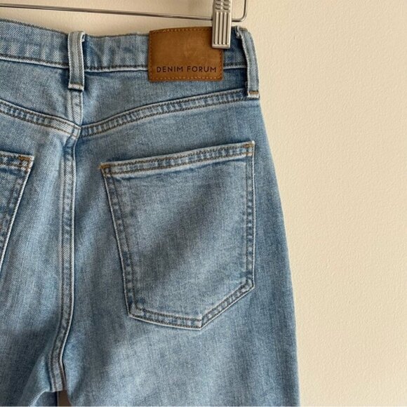 Denim Forum The Arlo High Rise Straight Light Wash - Picture 6 of 11